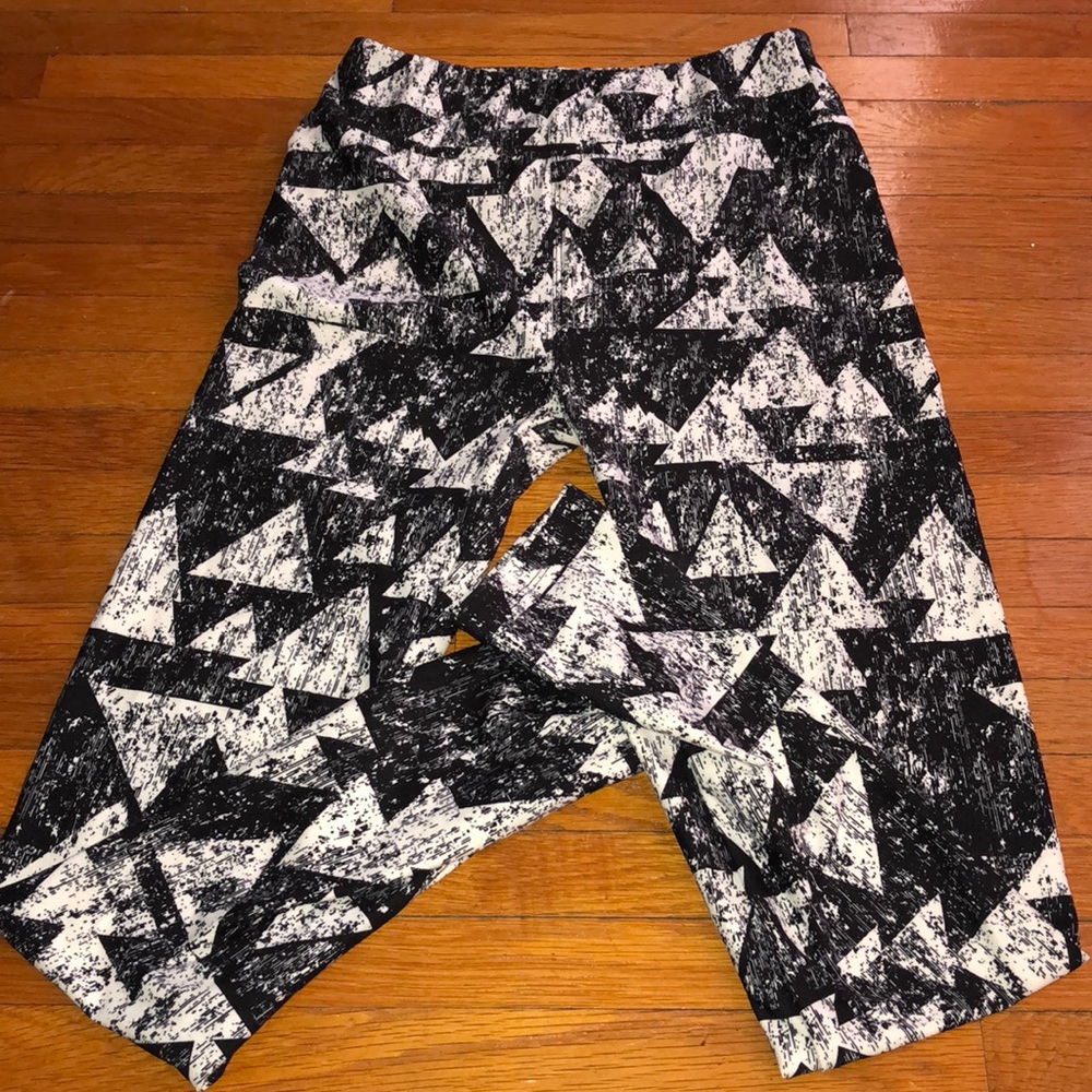 LulaRoe Leggings one size fits most